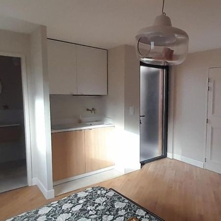 Joli Studio Avec Stationnement Gratuit Dans La Rue Appartement Le Mans Buitenkant foto